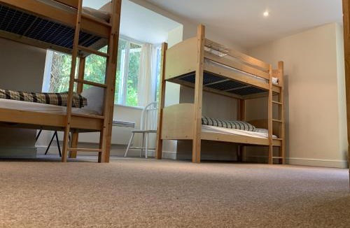 Winterbourne Earls House | Stonehenge Hostel