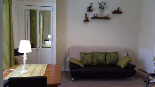 Kilnhurst Apartment | Stonehouse Apartment