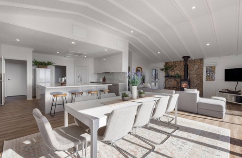 Mansfield House | Stoneleigh Rise - Mansfield - Sleeps 12