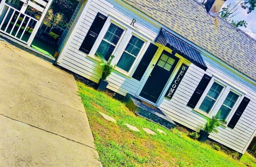Stone Mountain Historic Village House | Stonemountain Home-Walk to the Mountain