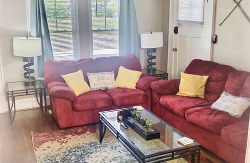 Stone Mountain Historic Village House | Stonemountain Home-Walk to the Mountain