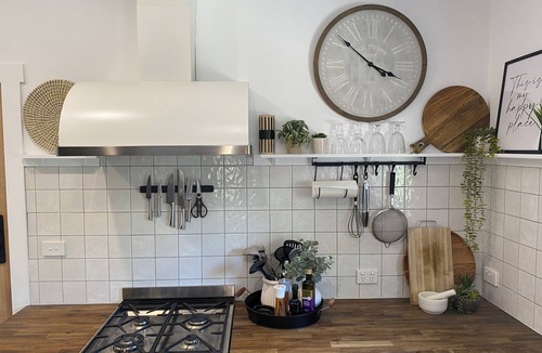 Myrtleford House | Stones on Standish "RUA"