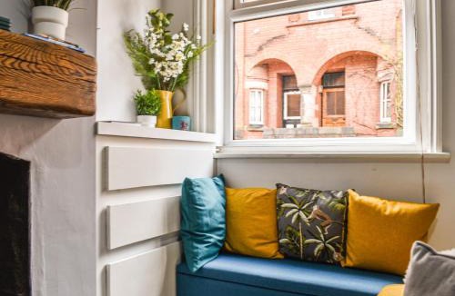 Leek House | Stonesthrow Townhouse