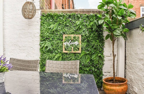 Leek Cottage | Stonesthrow Townhouse