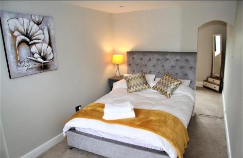 Tunstall House | Stonetrough Cottage