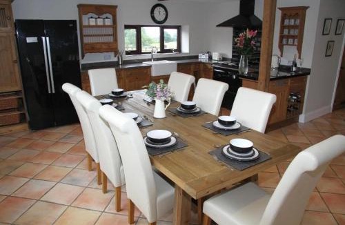 Tunstall House | Stonetrough Cottage