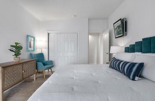 Stonewall House | Stonewall Bungalow 3 - Sleeps 4