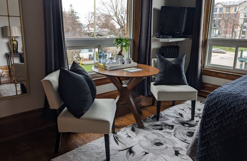 Gananoque Bed & Breakfast | Stonewater Manor