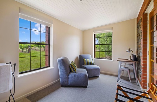 Stone Well Apartment | Stonewell Haven Spa Suite 2