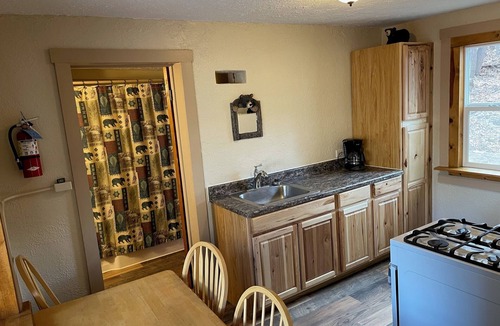 Loveland Cabin | Stoney River Lodge - Unit 6 - Bear