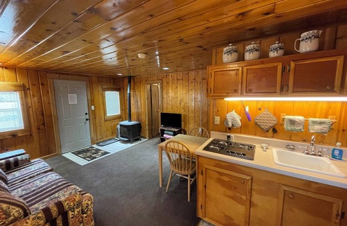 Loveland Cabin | Stoney River Lodge - Unit 10 - Wolf