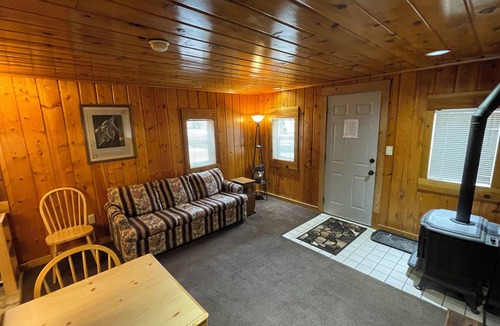 Loveland Cabin | Stoney River Lodge - Unit 10 - Wolf