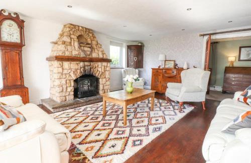 Higher Walton House | Stoneycross Cottage