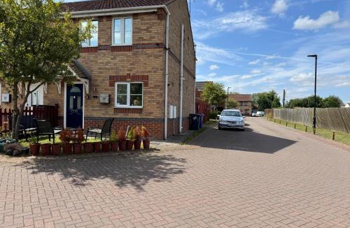 Fishlake Apartment | Stony Apartment House