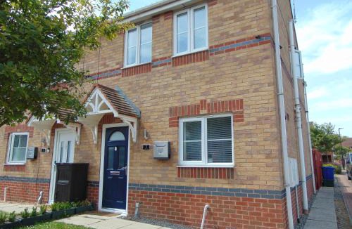 Fishlake Apartment | Stony Apartment House