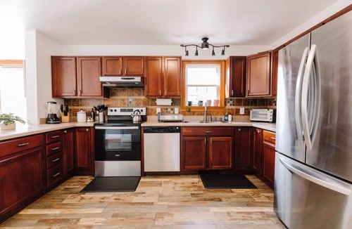 Kerhonkson House | Stony Kill Ranch - Hot Tub and Waterfall Access