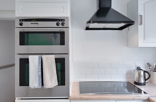 St. Thomas House | STOP! Stay at The Jersey