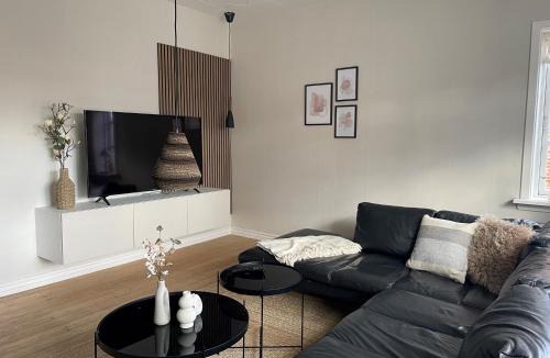 Holstebro Apartment | Stor lys lejlighed på 100 kvm, central beliggenhed