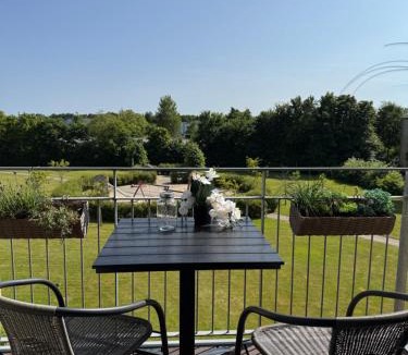 Holstebro Apartment | Stor og Lys Lejlighed i Hjertet af Holstebro