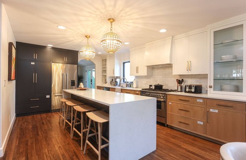 Tulsa House | Storied Cottage w/pool & hot tub