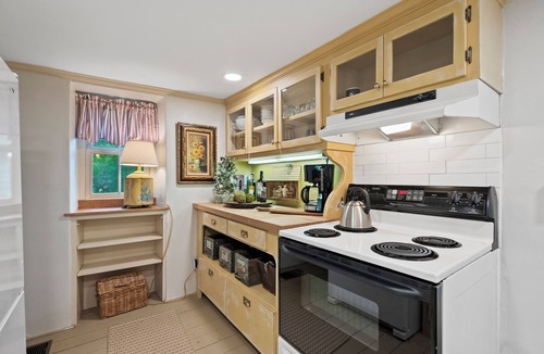 Old Saybrook House | Storybook Cottage