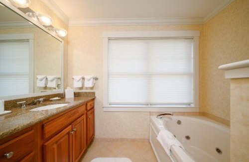 Stowe Area Resort | Stoweflake Mountain Resort & Spa