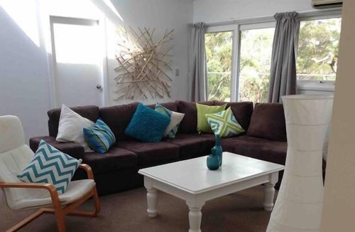 Arcadia House | Stradbroke Lodge - located at Arcadia