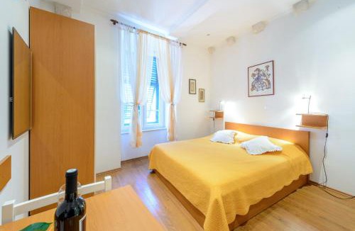 Dubrovnik Old Town House | Stradun Main Street Residence
