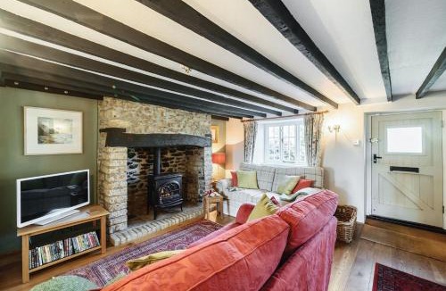 Burton Bradstock House | Strand Cottage