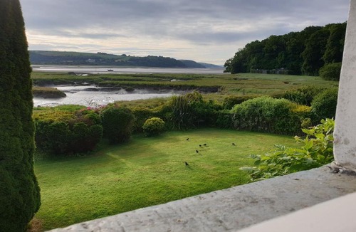 Laugharne House | Strand House