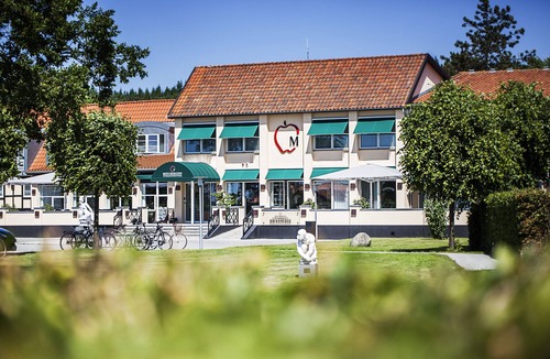 Lyngsbæk Strand Hotel | Strandhotellet