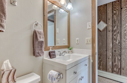 Government Camp Condo | Strategically located Condo close to slopes w/ heated outdoor pool