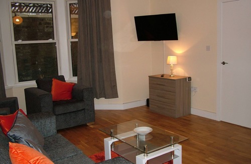 Newmarket Apartment | Stratford Apartment