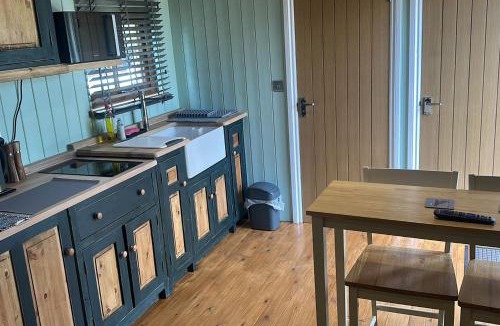 Snitterfield Cabin | Stratford Bespoke Shepherd Hut