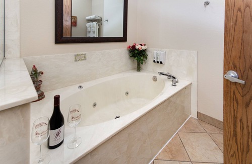 Siskiyou-Hargadine Historic District Hotel | Stratford Inn