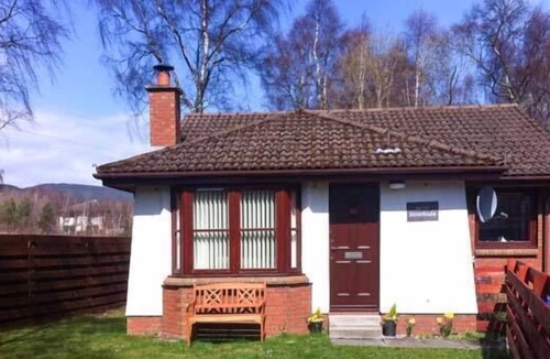 Aviemore Cottage | STRATHISLA, pet friendly, with open fire in Aviemore