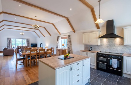 Loch Ness House | Strathmore Lodge by Interhome