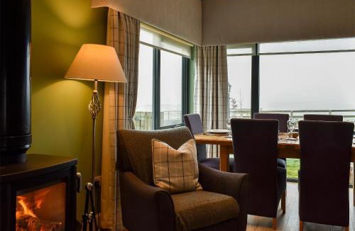 Linlithgow House | Strathspey