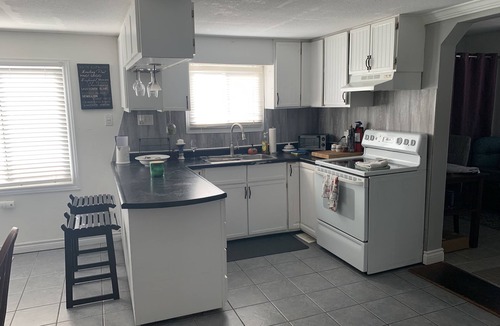 Brights Grove House | Strathuron House