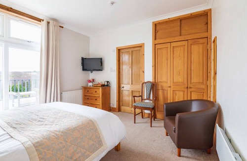 Dornoch Bed & Breakfast | Strathview Lodge B&B