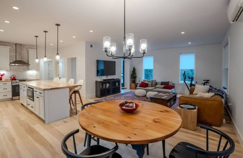 Stratton Mountain House | Stratton; 4 min. Luxury-Hot Tub-Shuttle-EV-Kings