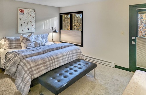 Stratton Mountain House | Stratton Comfort, Convenience & Private Hot Tub