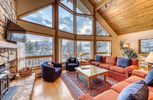 Stratton Mountain House | Stratton High Meadow