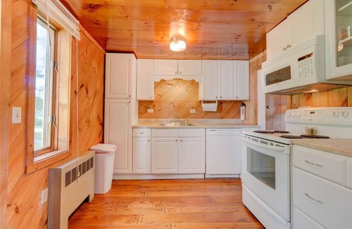 South Londonderry Apartment | Stratton Mountain On A Budget