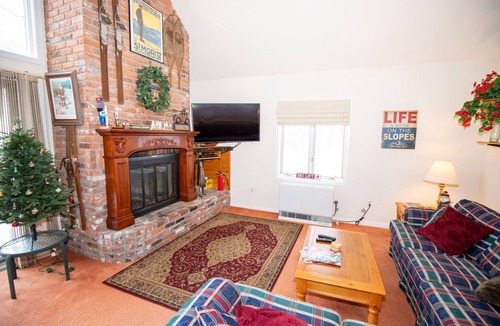 Stratton Mountain Condo | Stratton Mountain-Spacious Multi-Level 1830 Ft. Premium Townhouse