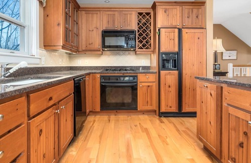 Stratton Mountain Villa | Stratton Springs Premier End Unit with Hot Tub