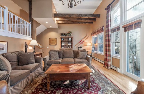 Stratton Mountain Villa | Stratton Springs Premier End Unit with Hot Tub