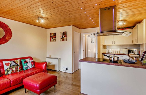Bowness-on-Windermere Cottage | Strawberries And Cream
