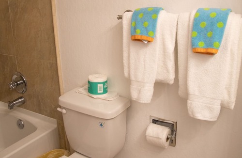 Strawberry Hotel | Strawberry Inn