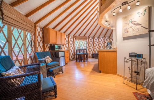 Big Bar Resort | Strawhouse Resorts